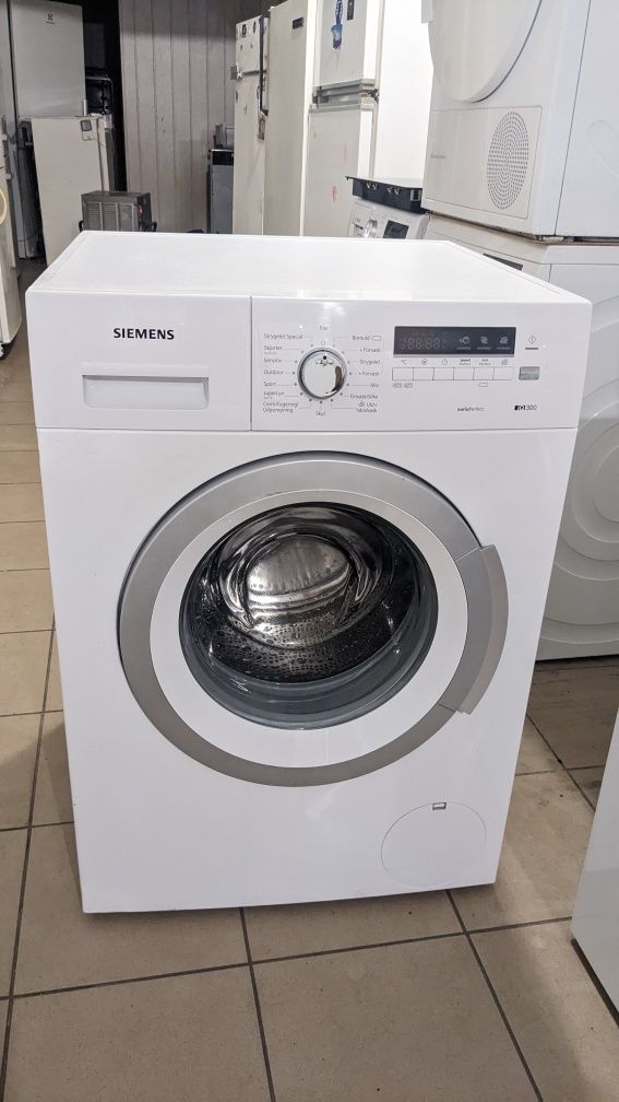 Пральна машина Siemens. WM14K2S8DN