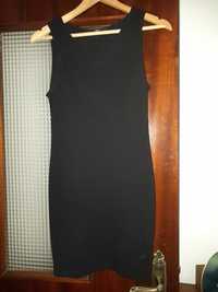 Vestido preto curto