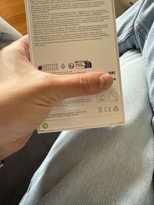 Iphone 16 Pro - 1 T - selado