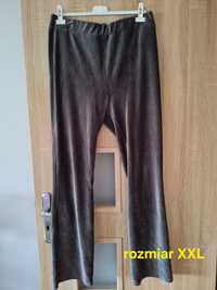 Spodnie z szerokimi nogawkami XXL