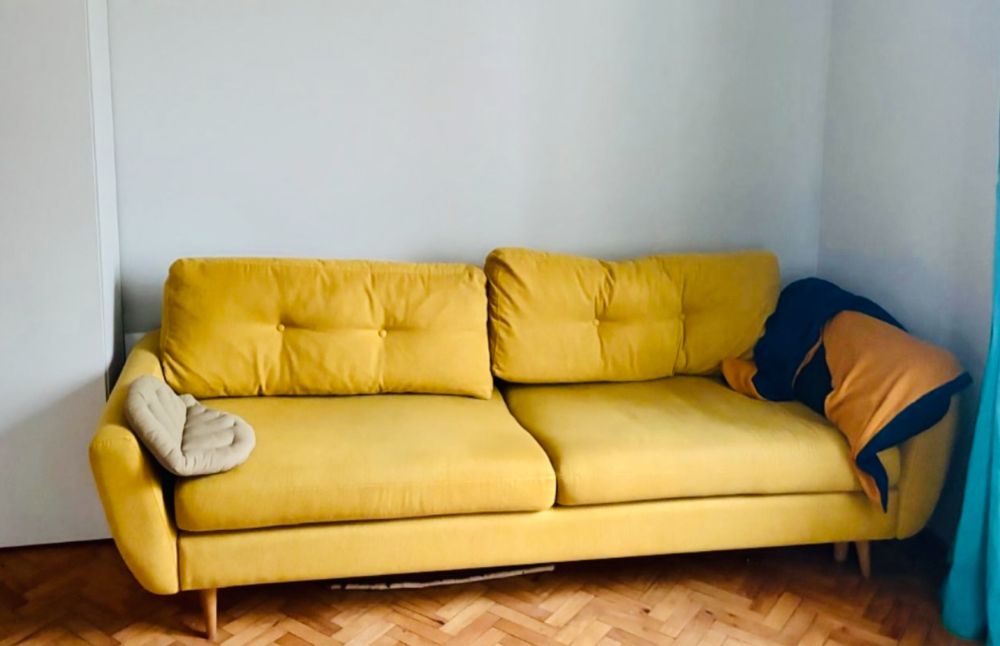 Sofa żółta skandynawska