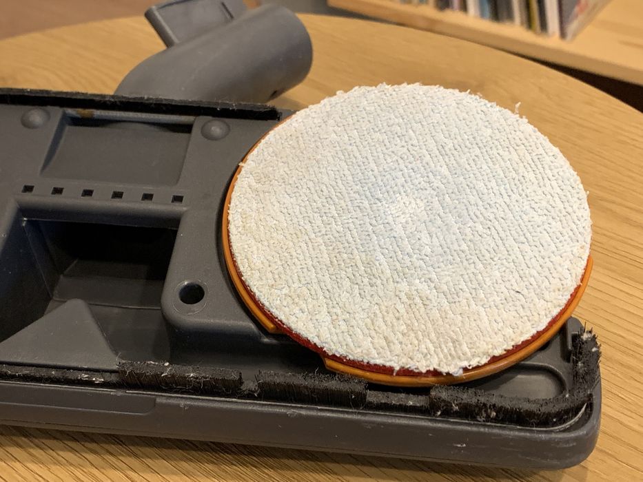 Щітка для пилососу