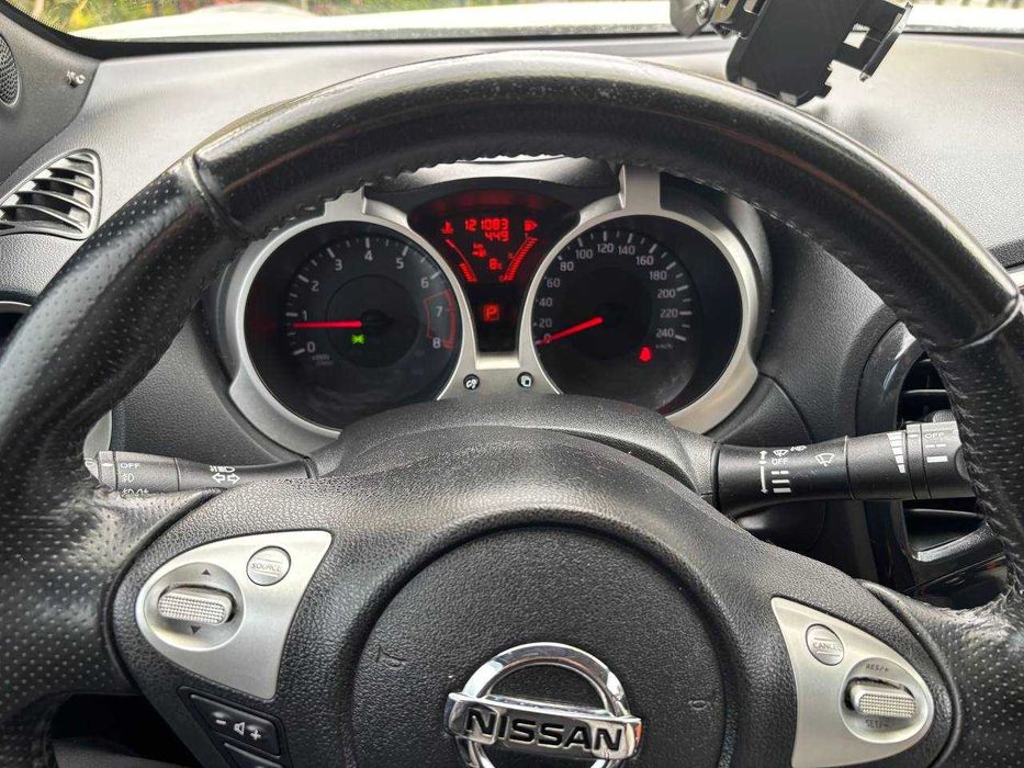 Nissan Juke 1,6 бензин, автомат