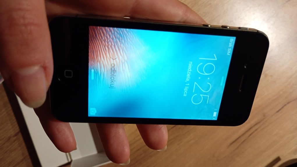 iPhone 4s na części opis czytaj