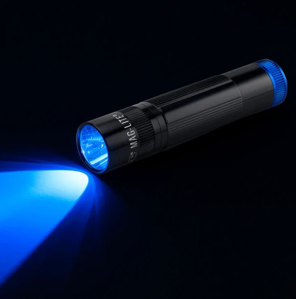 Latarka Maglite Spectrum Blue Led XL50 AAA XL50-S3SX7