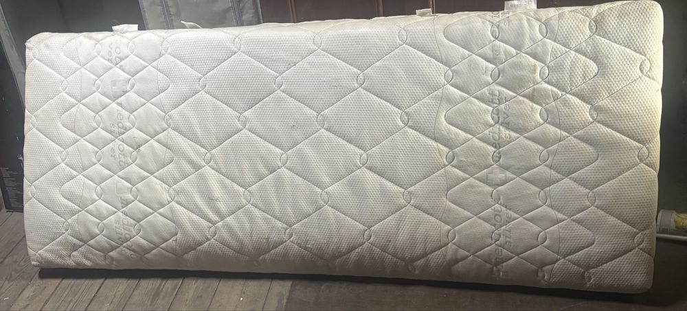 Pokrowiec i materac Medicott Silver 80x195