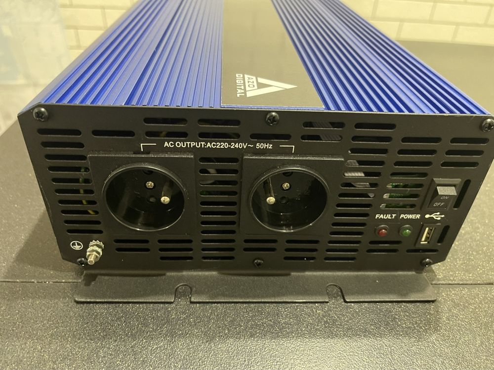 Инвертор(Преобразователь тока) IPS-8000S 24 VDC-230 VAC