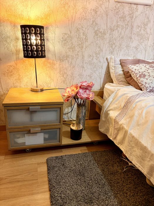 2x Mesas de cabeceira IKEA