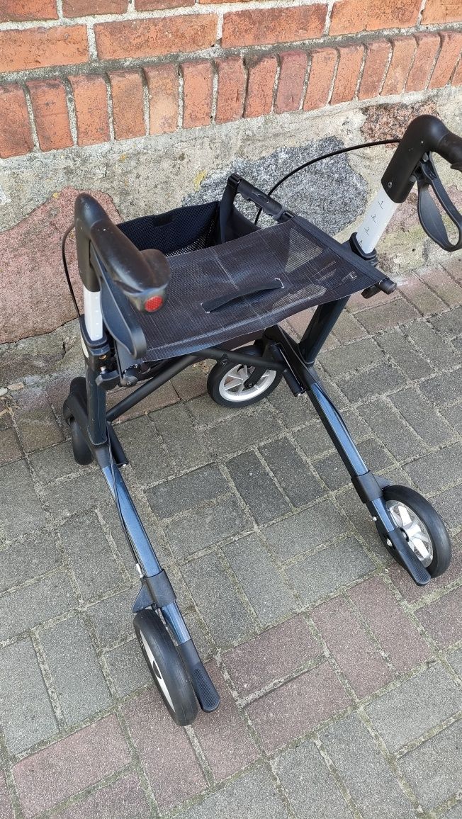 Chodzik, balkonik Router dla osoby niepełnosprawnej