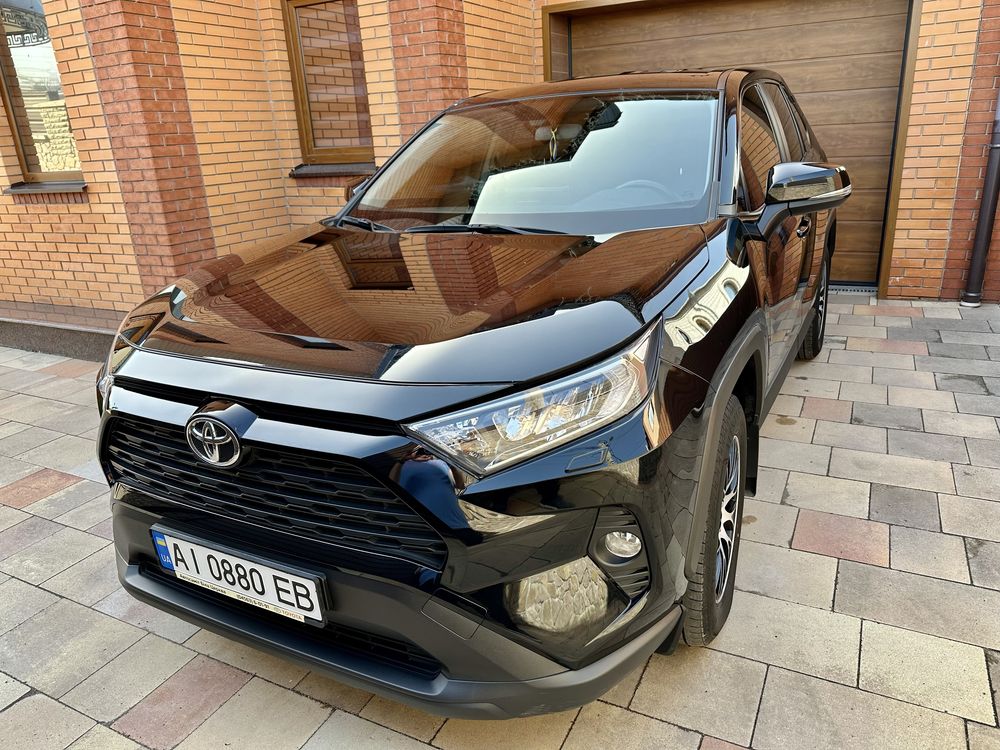 Продам Toyota Rav4 2019 року