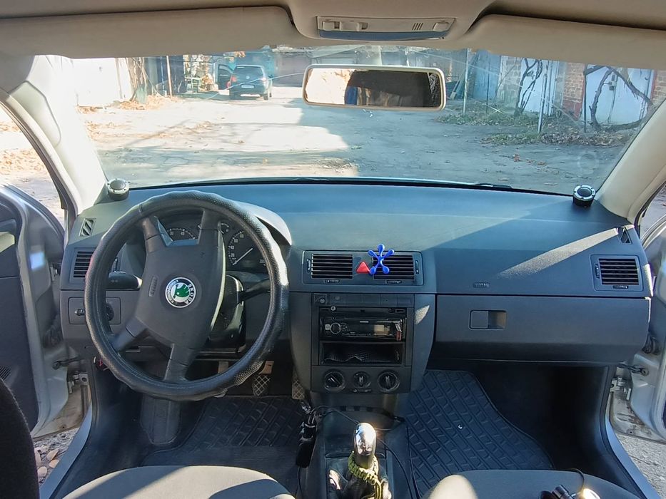Skoda Fabia срочно