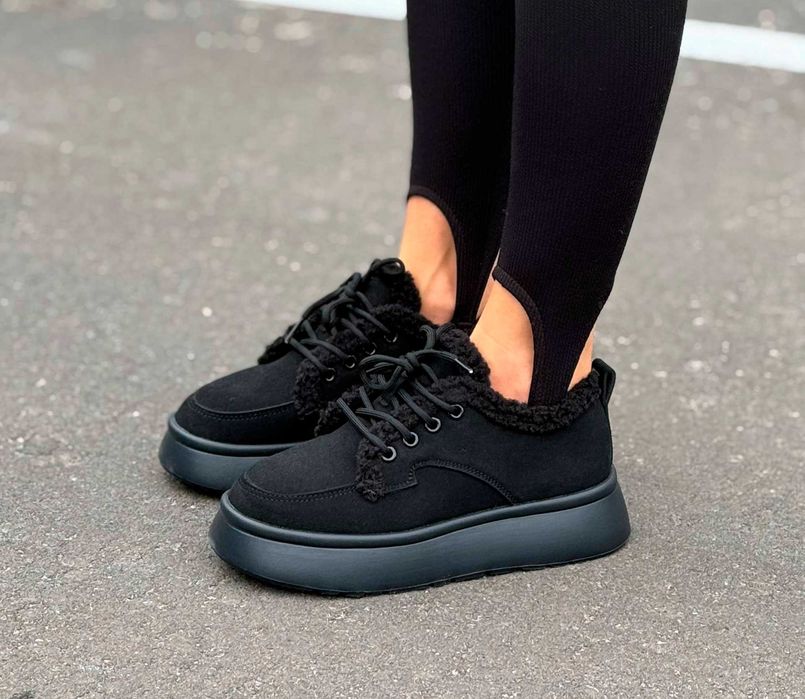 Жіночі зимові черевики на хутрі Stilli (36-41) зимові кросівки чорні