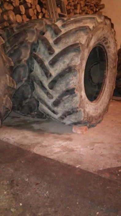 Opony zachodnie 540/65 R - 24 zam. 16.9 R - 24 19.5 L R 24 500/70 R24