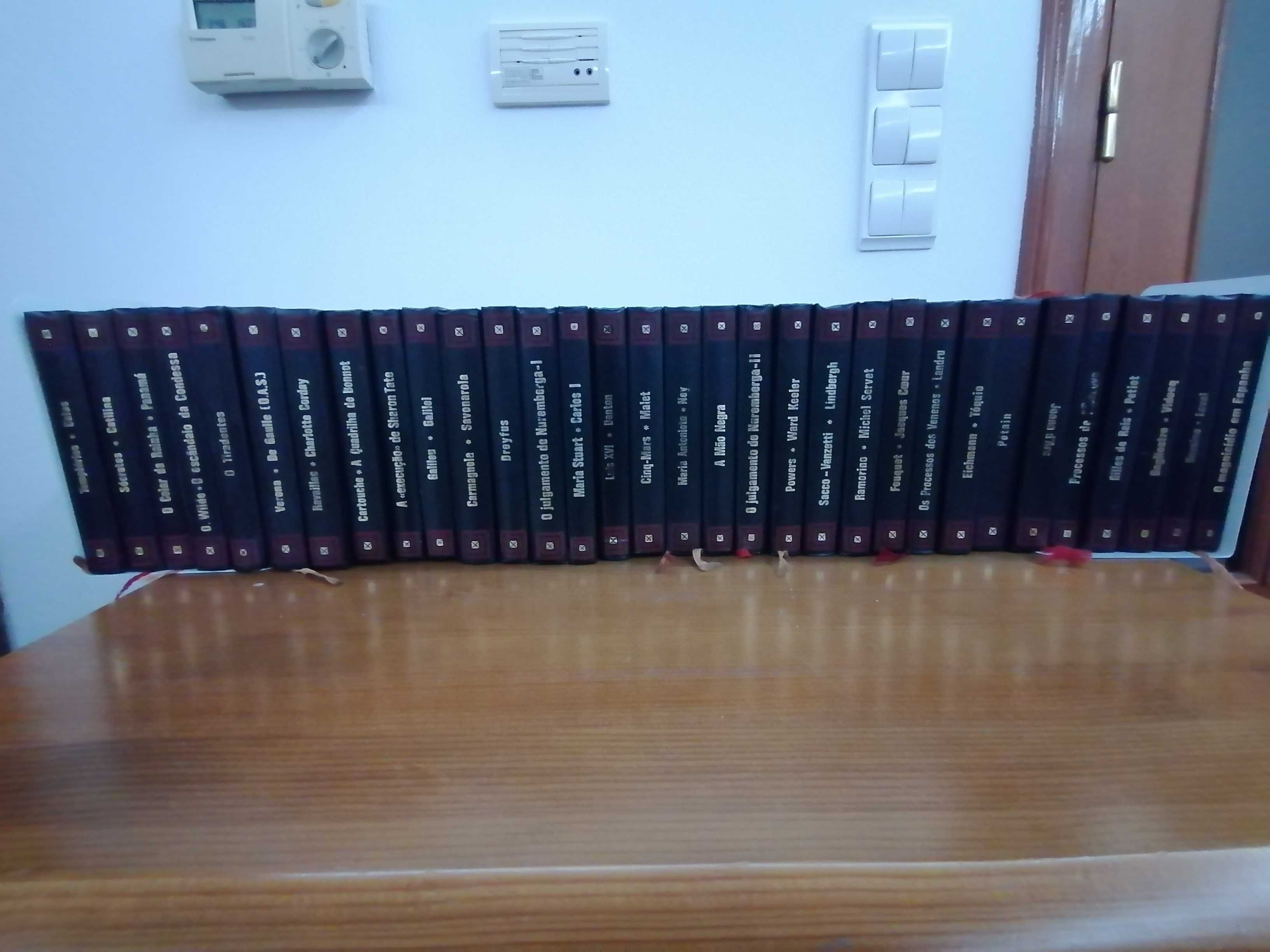 Coleção de livros sobre julgamentos famosos