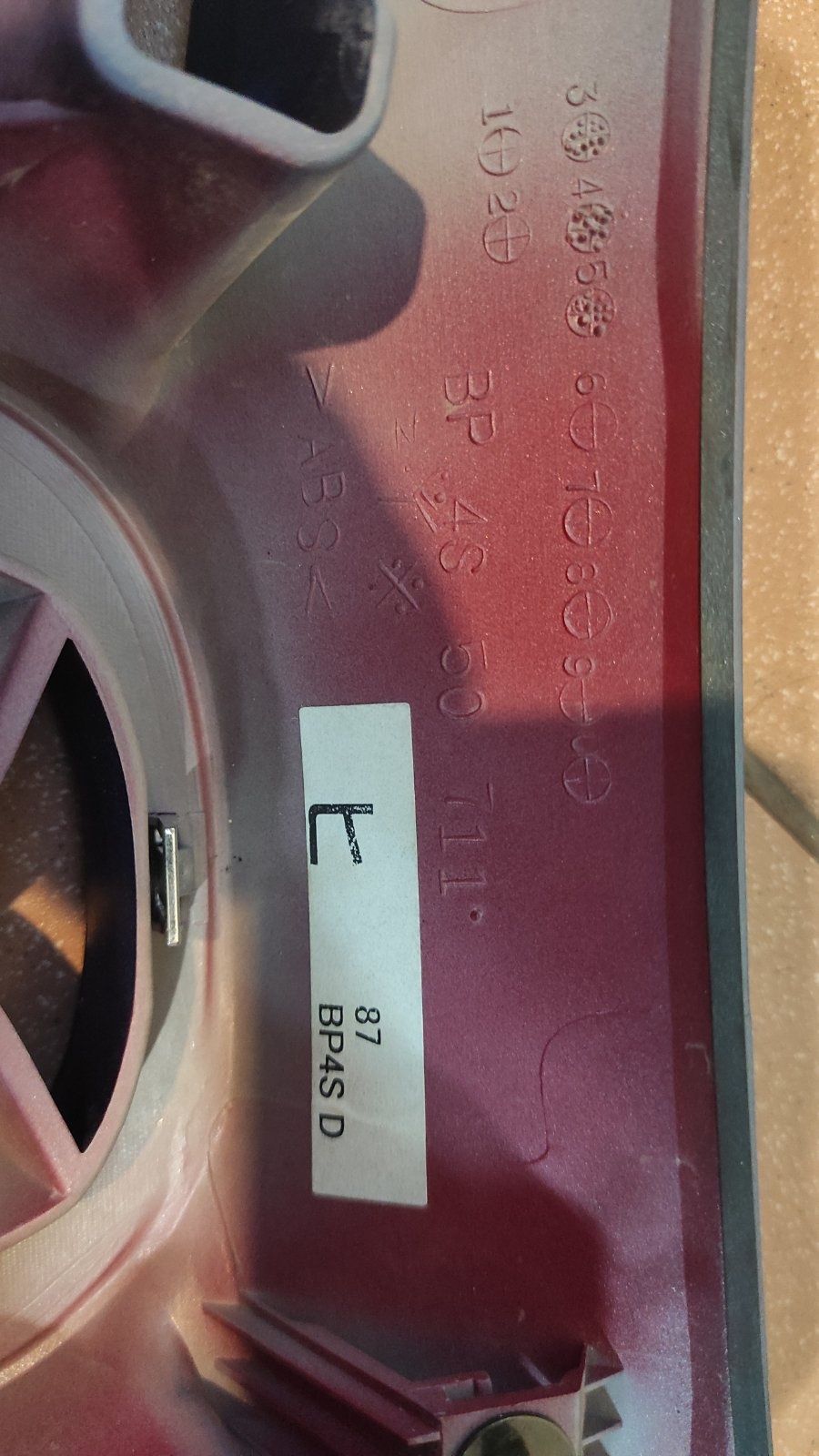 Решітка радіатора Mazda 3 sport (bk) хетчбек
