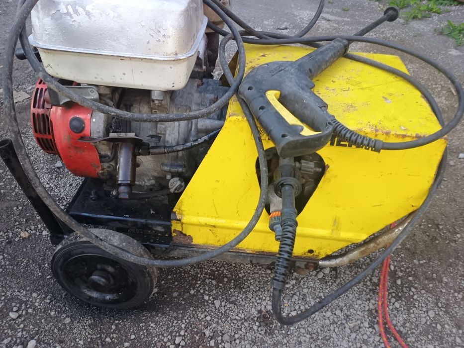 Myjka ciśnieniowa Karcher spalinowy
