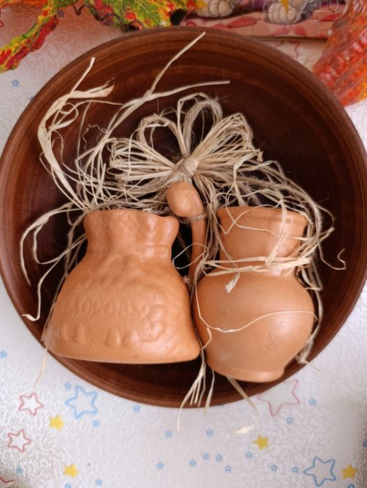 Посуд, сувенір, оберіг