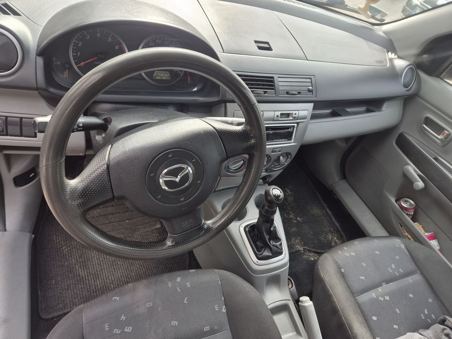 Mazda 2 * 1.2 benzyna / 2004 rok / bez rdzy