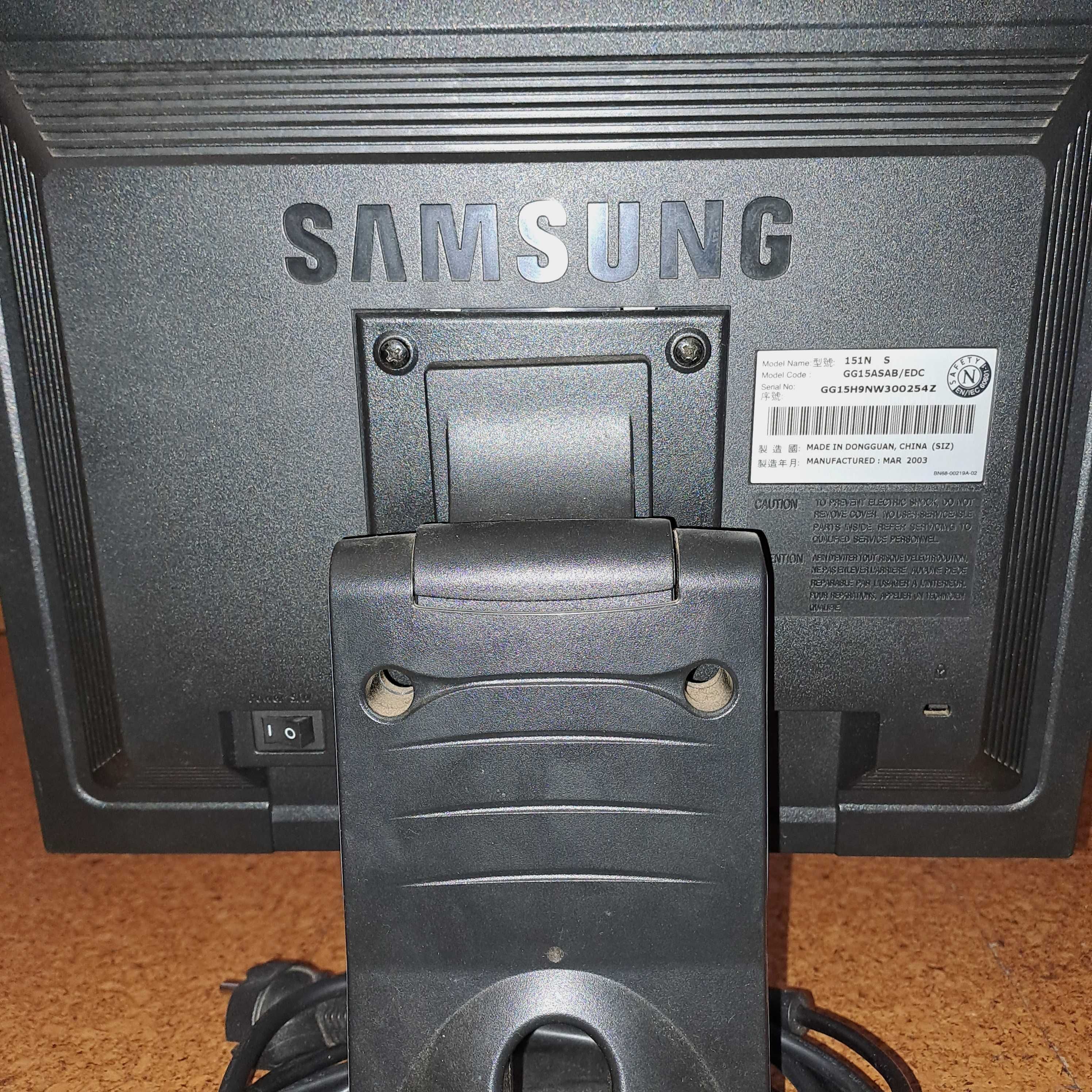 Monitor Samsung SyncMaster 151N-S