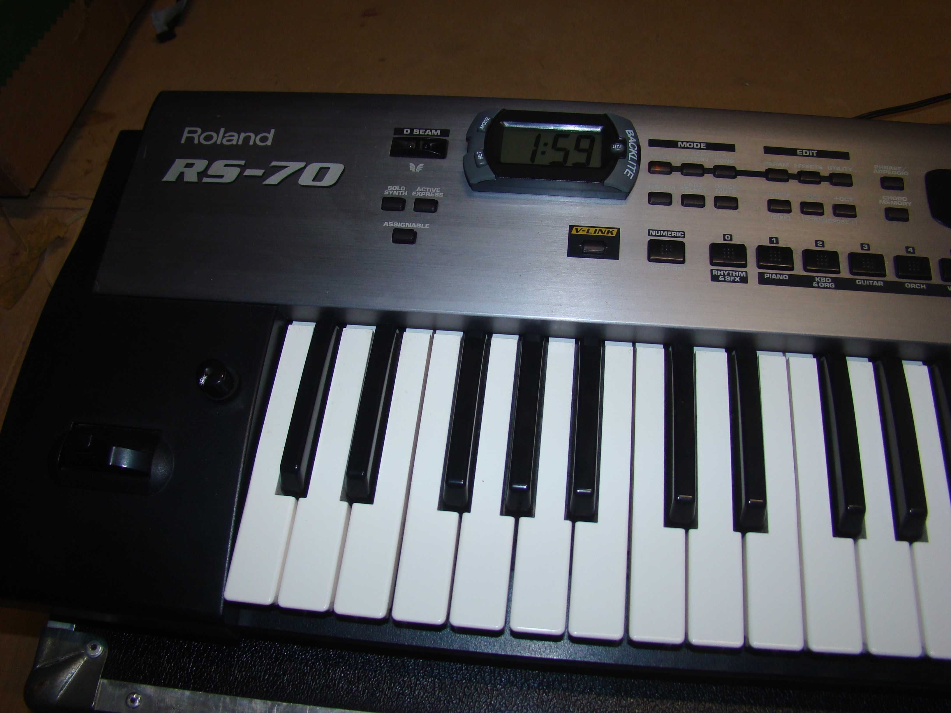 Keyboard Roland RS-70 syntezator z pokrowcem