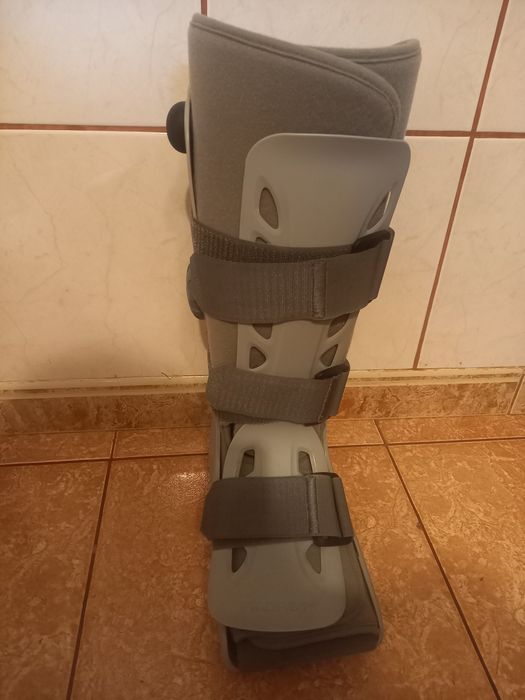 Profesjonalna Orteza na nogę Aircast Walker rozmiar L Medium