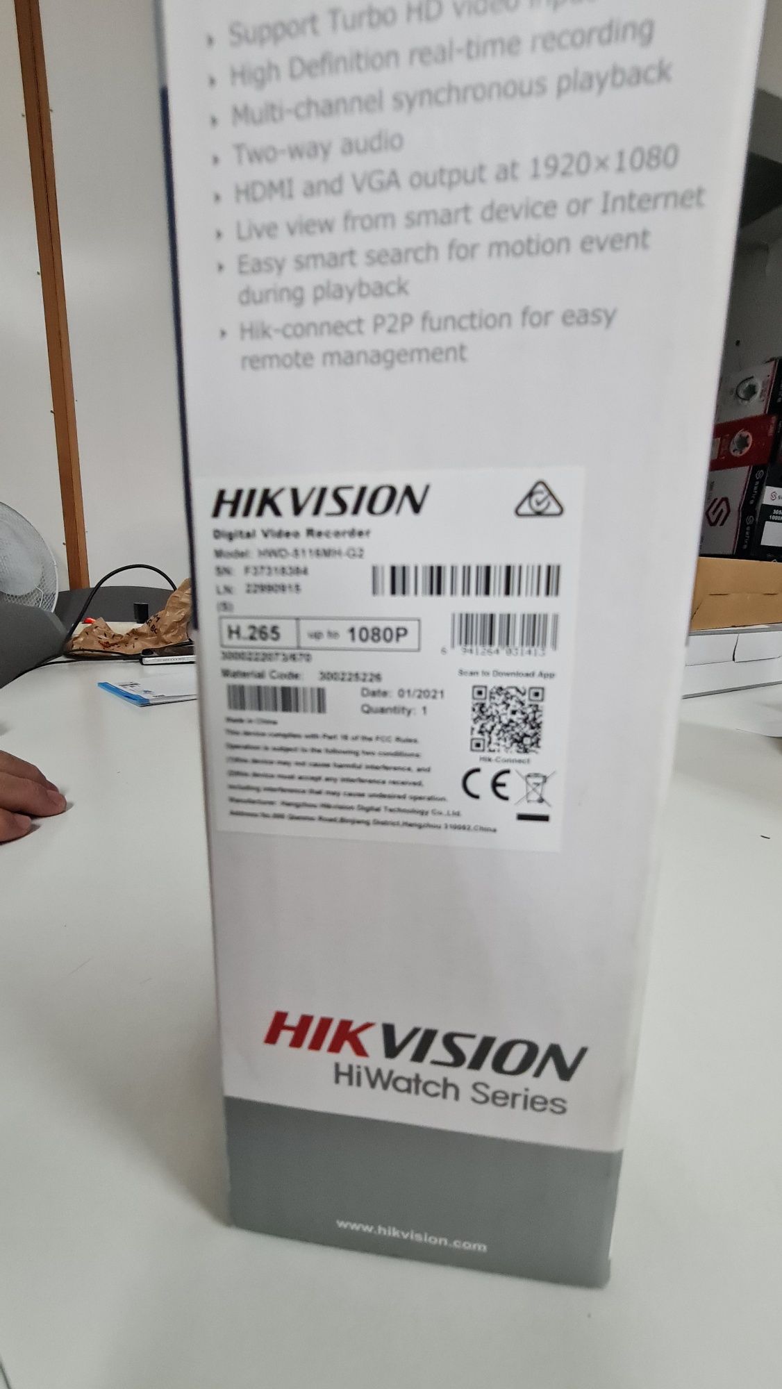 Gravador analógico de vidiovigilancia 16 câmaras HIK VISION
