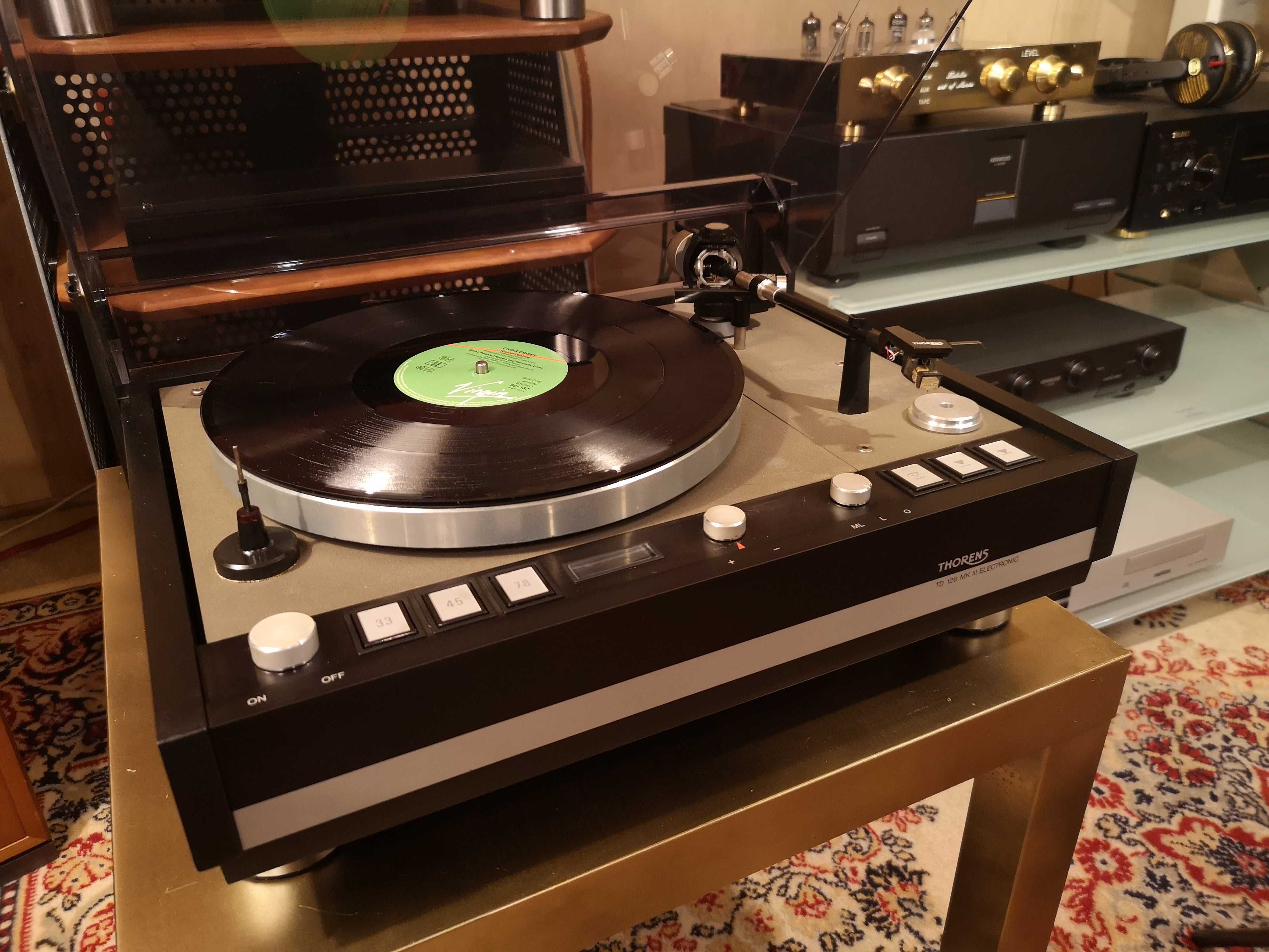 Półprofesjonalny gramofon Thorens Transcription 126 MkIII Electronic