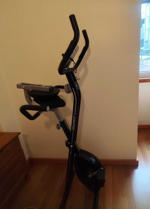 Bicicleta ergonómica fácil de arrumar