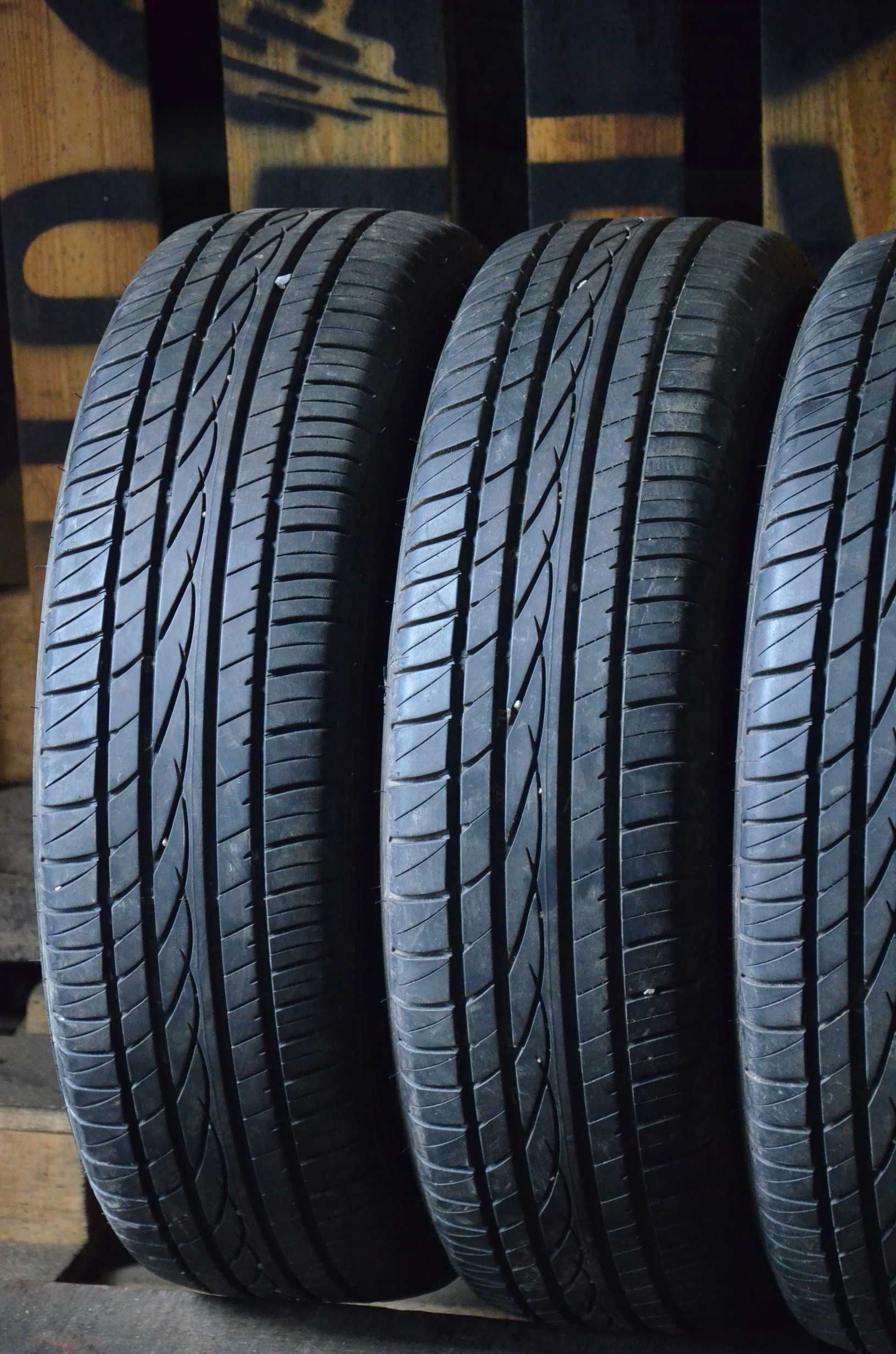 Резина шини колеса літо літні 185 65 r15 Gtyres