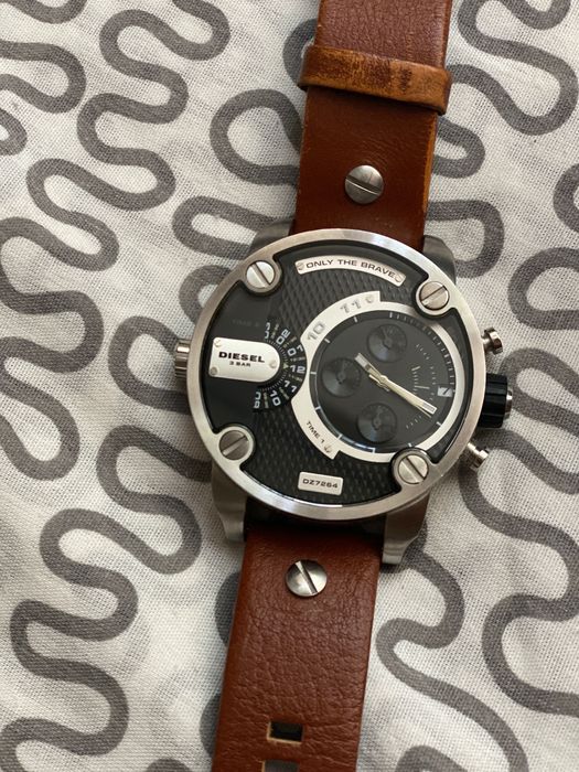 Diesel DZ7264 quase novo