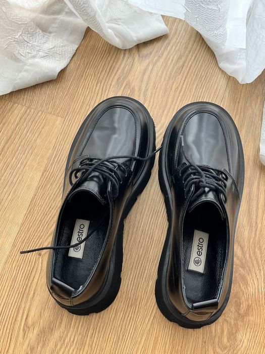 Взуття жіноче Естро  37 розмір