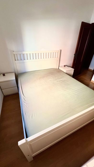 Cama de casal IKEA