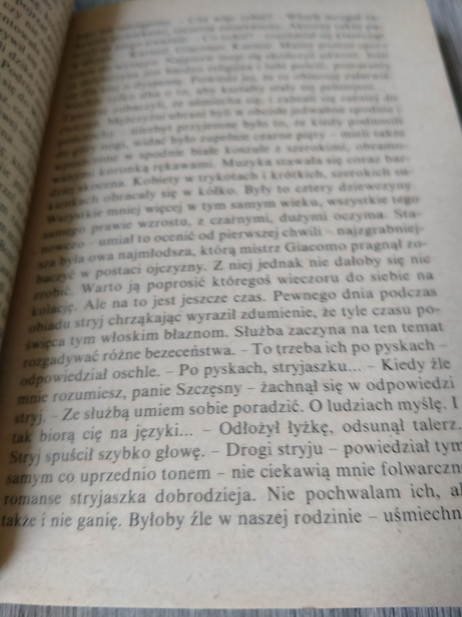 Władysław Terlecki Dwie głowy ptaka
