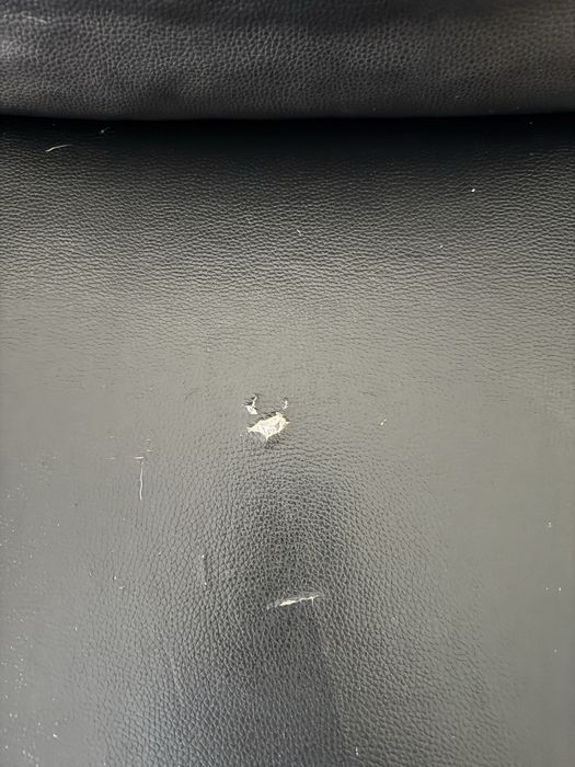 Sofá com marcas de uso