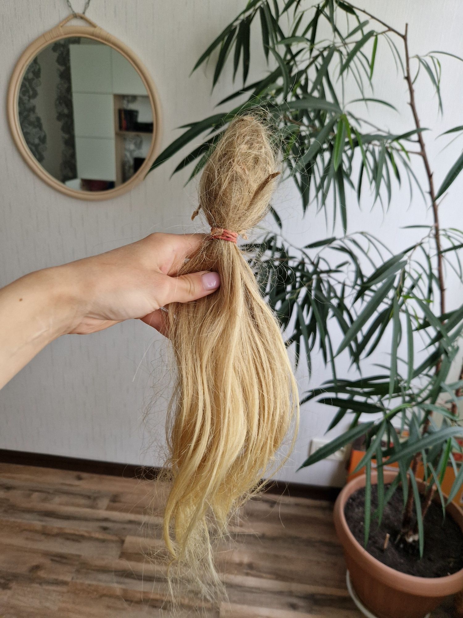 Натуральные волосы для наращивания 60 грам, 47-50 см.