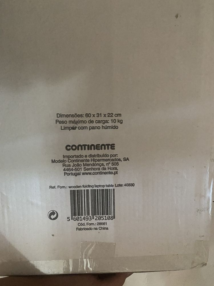 Tabuleiro para computador com gaveta