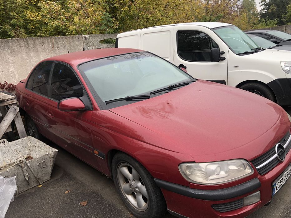 Опель Омега Б 2.0 бензин