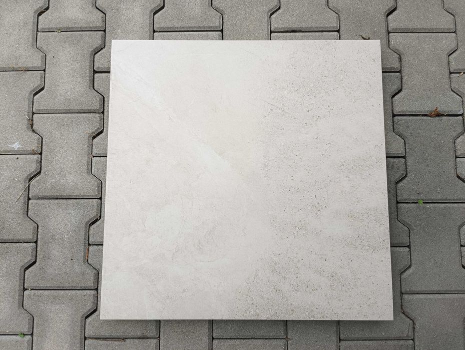 Płytki balkonowo tarasowe chodni otoczka basenu LIRA CREAM 60x60x2