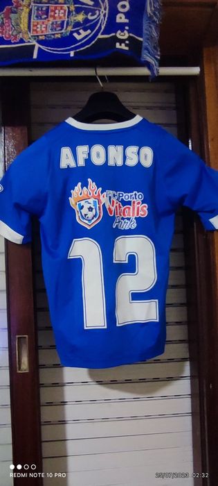 Vendo Camisola Oficial da Dragon Force do FC Porto mais Par de Meias