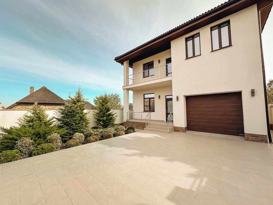 Продажа нового дома в Совиньоне