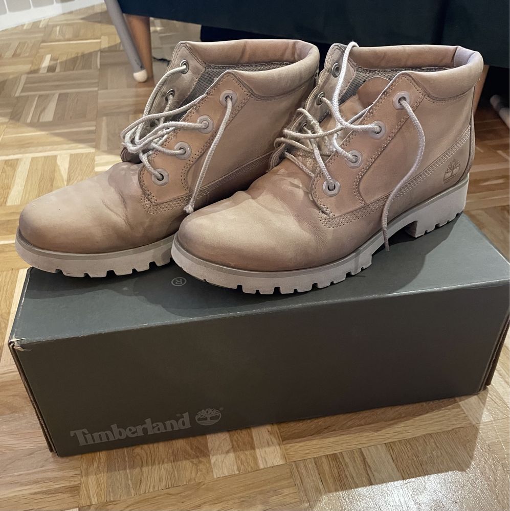 Bezowe buty Timberland 38,5