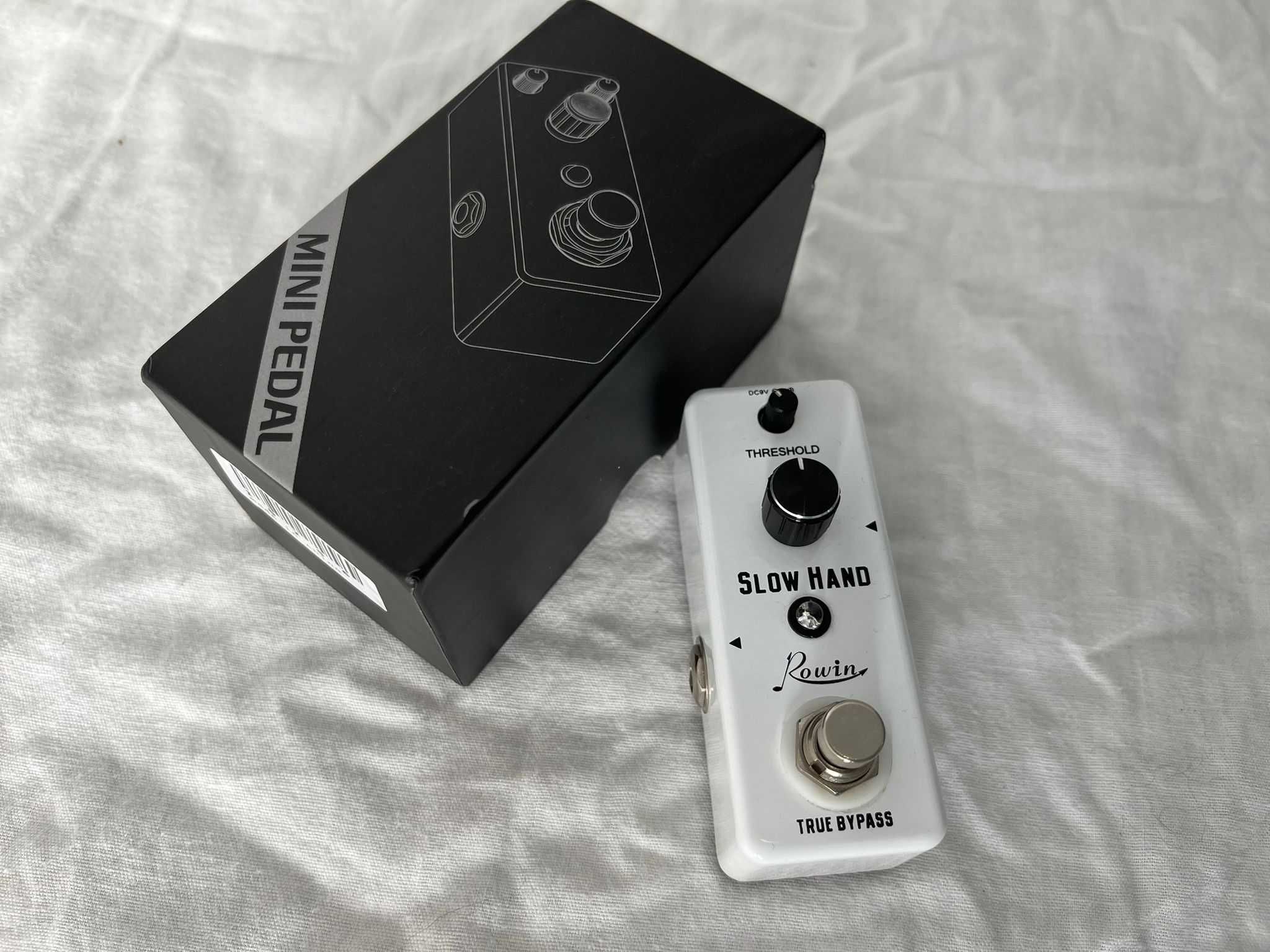 Pedal Rowin Slow Hand (clone do Boss SG-1)