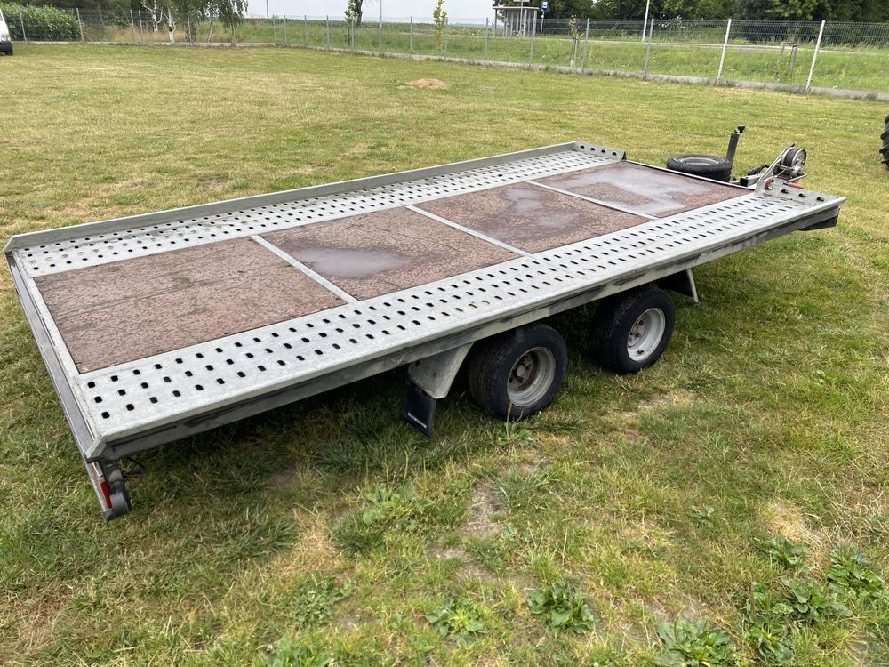 Laweta Niewiadów Martz 4x2 DMC 2000kg