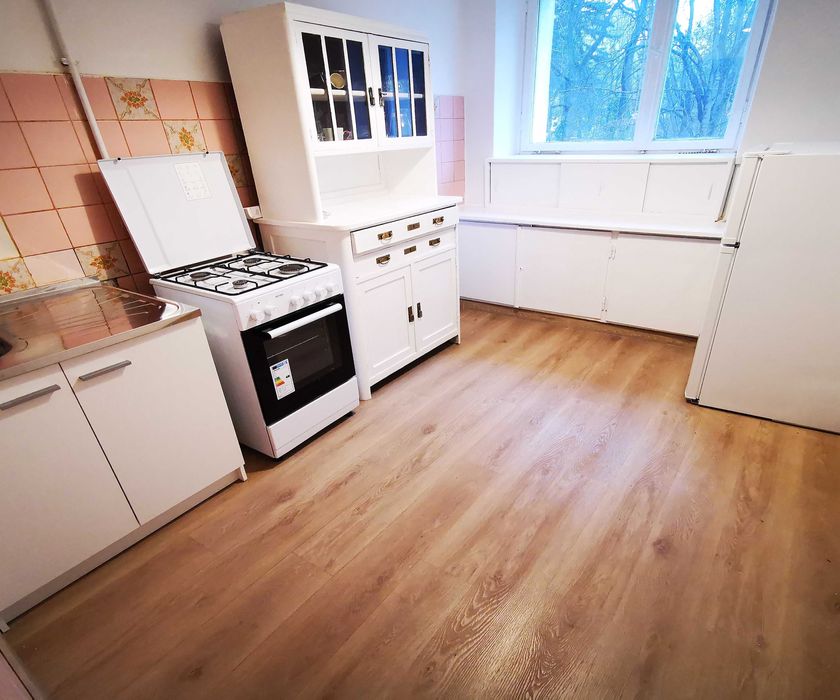 50m-2 pokoje-Mokotów-Ludowa-ciche-metro Racławicka-balkon