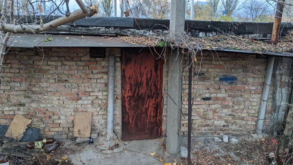 Срочно капитальный гараж на бабурке