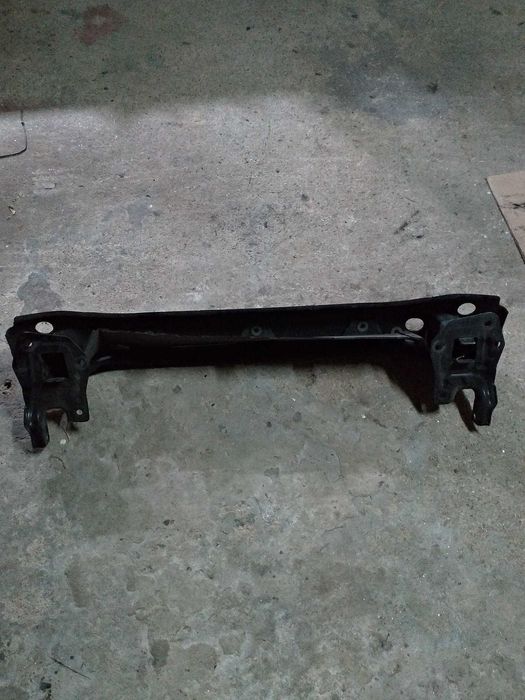 Reforço para choques VW Transporter T-5 2006