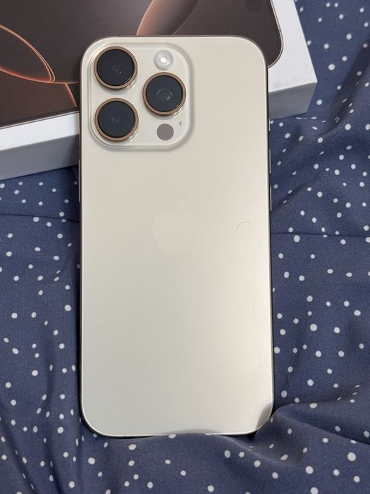 Iphone 16 pro desert titanium 256 gb