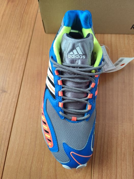 Tênis adidas TORSION TRDC W