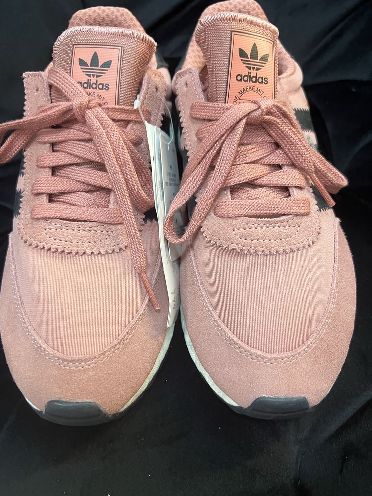 Кросівки Adidas Iniki RUNNER рожеві жіночі  BY9095