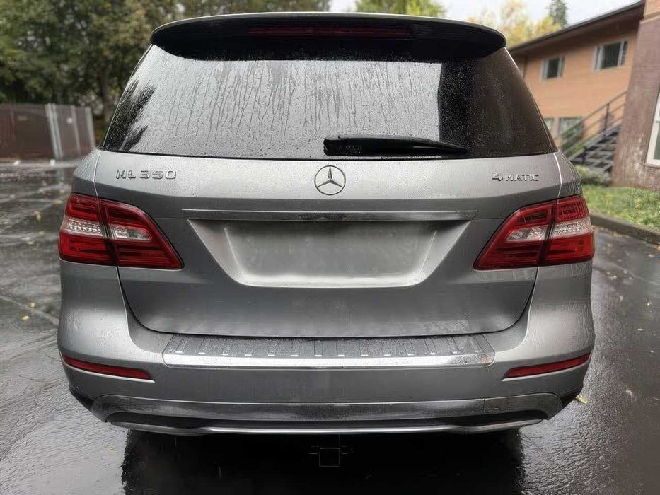 Mercedes-Benz M-Class ML 350 4MATIC      2013